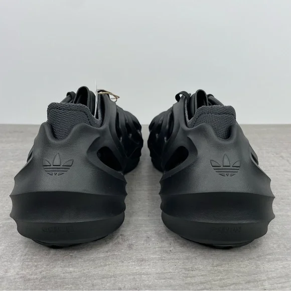 Adidas AdiFOM Q Sneakers 'Black Carbon' HP6586 Men's Size 6/Women's Size 7